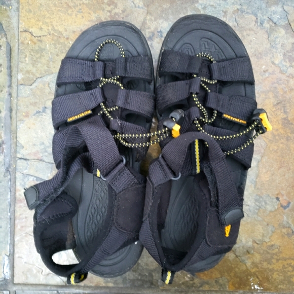 Keen Other - Keen boys sandals sz 4